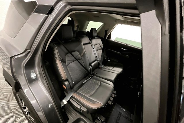 Used 2024 Nissan Pathfinder Platinum w/ Cargo Package AWD/4WD image 26