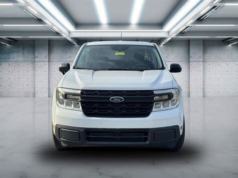 Used 2022 Ford Maverick XL image 3