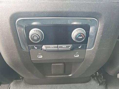 Used 2023 Chevrolet Suburban High Country w/ Premium Package 2 image 12