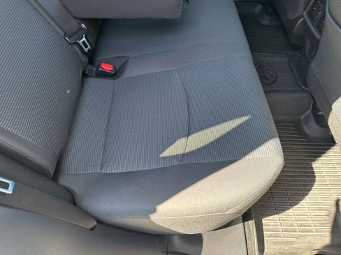 Used 2022 Toyota RAV4 LE image 15