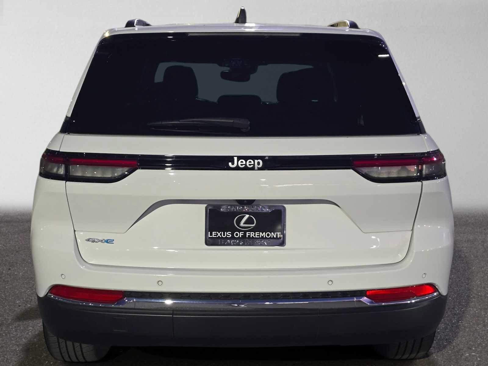 Used 2024 Jeep Grand Cherokee Limited 4xe AWD/4WD image 4