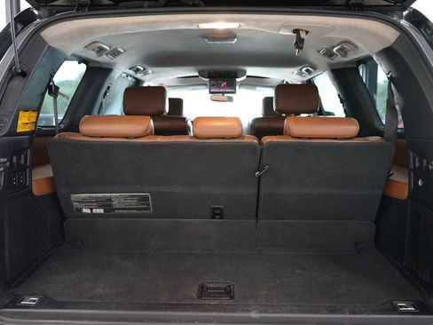 Used 2011 Toyota Sequoia Platinum AWD/4WD image 50