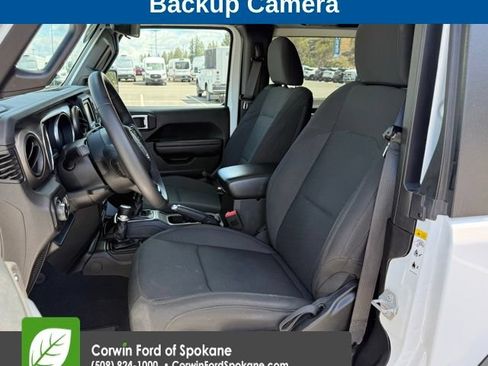 Used 2018 Jeep Wrangler Sport AWD/4WD image 2