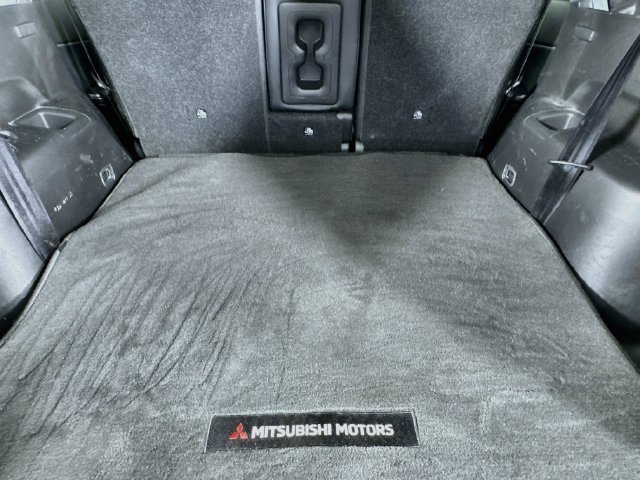 Used 2023 Mitsubishi Outlander SE FWD image 32