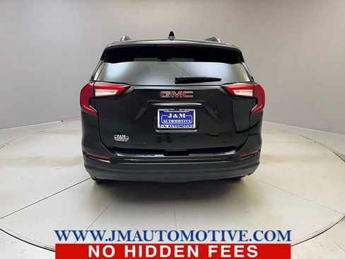 Used 2022 GMC Terrain SLT w/ Tech Package image 4