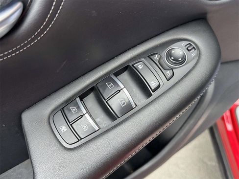 Used 2023 INFINITI QX55 Essential image 16