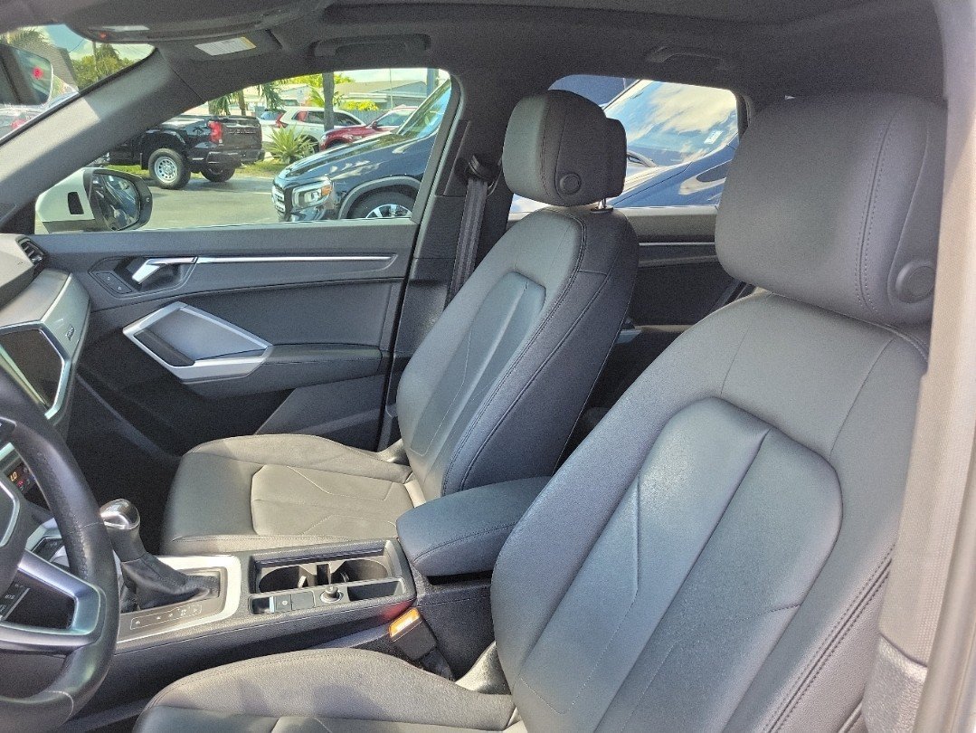 Used 2021 Audi Q3 2.0T Premium w/ Convenience Package AWD/4WD image 10