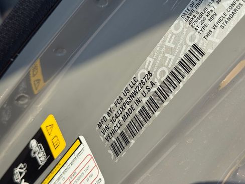 Used 2022 Jeep Wrangler Unlimited Sahara AWD/4WD image 10