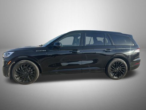 Used 2024 Lincoln Aviator Black Label w/ Jet Package image 2