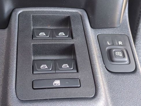 New 2025 Ford Bronco 4-Door image 23