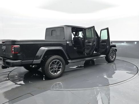 Used 2020 Jeep Gladiator Overland AWD/4WD image 29
