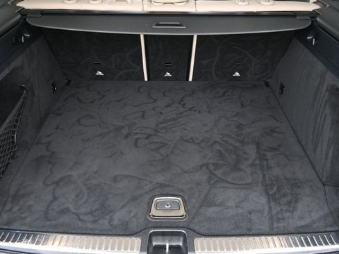 Used 2021 Mercedes-Benz GLC 300 image 26