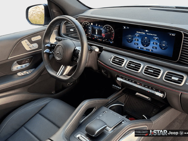 Used 2025 Mercedes-Benz GLS 450 4MATIC w/ AMG Line Exterior image 18
