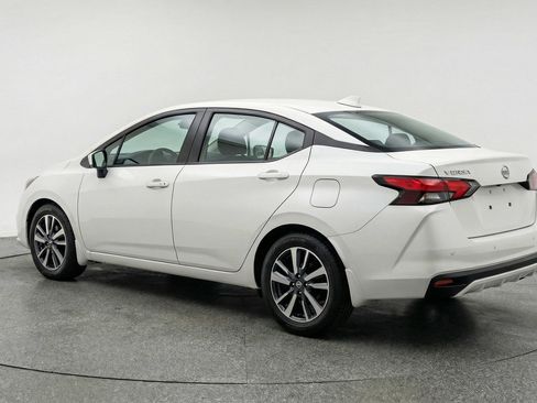 Used 2025 Nissan Versa SV image 6