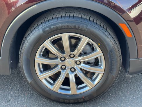 Used 2021 Cadillac XT4 Premium Luxury image 10