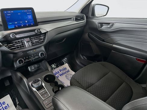 Used 2025 Ford Escape Active AWD/4WD image 21