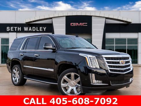 Used 2018 Cadillac Escalade Luxury RWD image 64