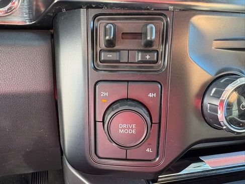 Used 2024 Ford F250 Lariat image 24
