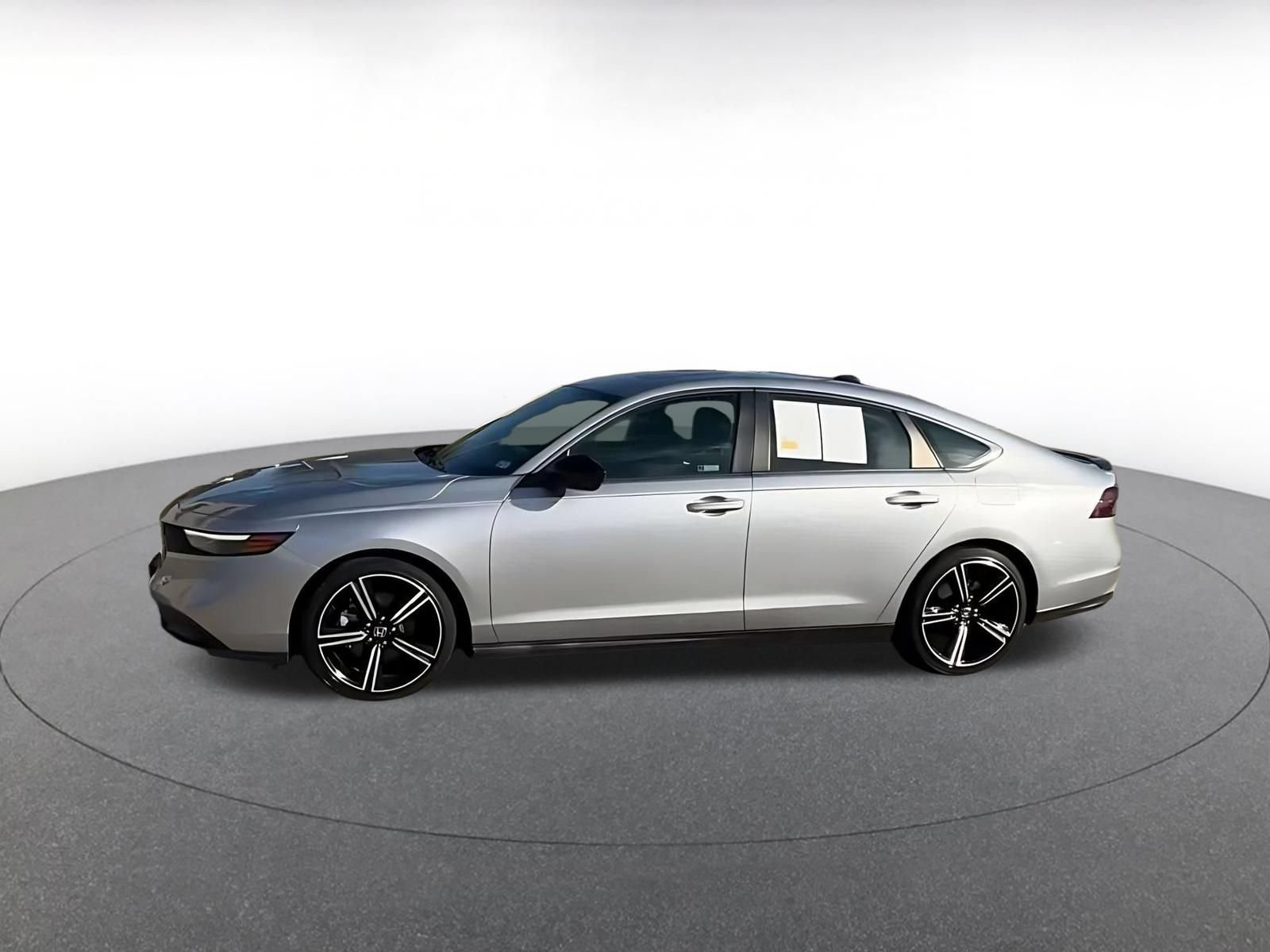 Used 2023 Honda Accord Sport image 8