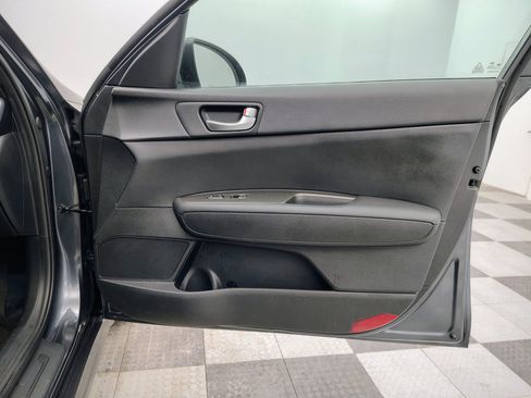 Used 2020 Kia Optima LX image 23