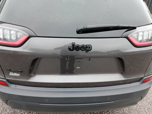 Used 2023 Jeep Cherokee Altitude Lux AWD/4WD image 18
