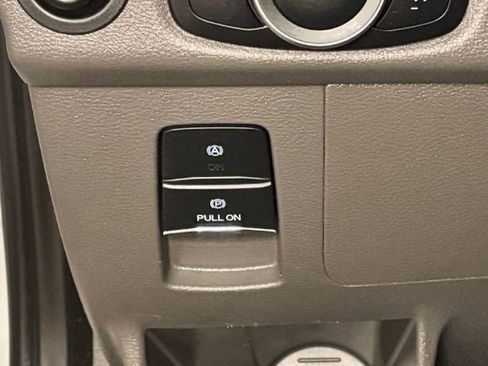 Used 2023 Ford Transit 350 XLT image 37