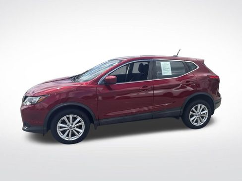Used 2019 Nissan Rogue Sport S w/ Appearance Package AWD/4WD image 4