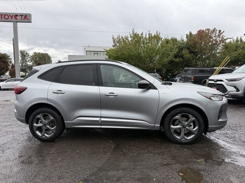 Used 2023 Ford Escape ST-Line image 19