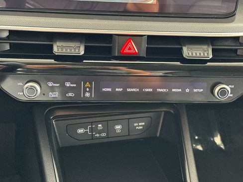 Certified 2025 Kia K5 LXS FWD image 26