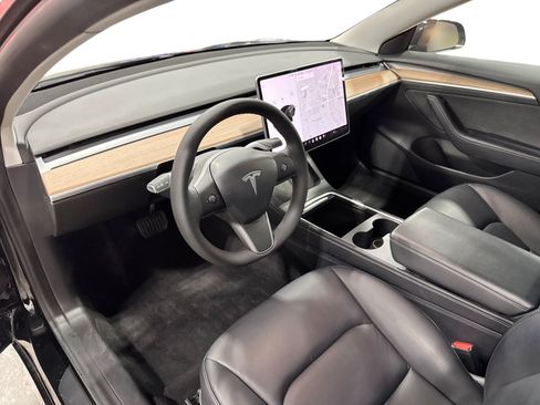 Certified 2021 Tesla Model 3 Standard Range Plus RWD image 9