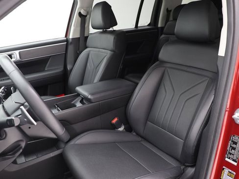 Used 2025 Hyundai Santa Fe SEL image 15