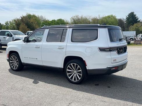 Used 2022 Jeep Grand Wagoneer Series II w/ Premium Group II image 4