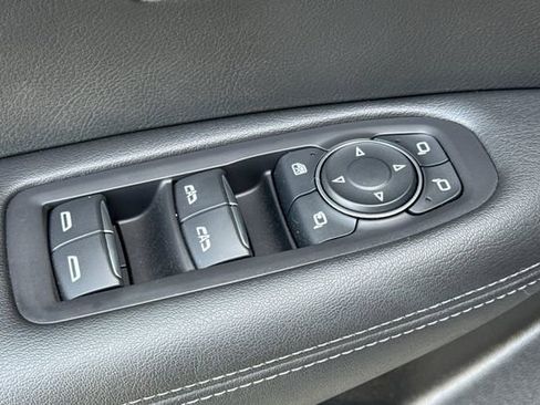 Used 2023 Cadillac XT6 Luxury AWD/4WD image 12