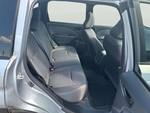 Used 2025 Subaru Forester Premium AWD/4WD image 22