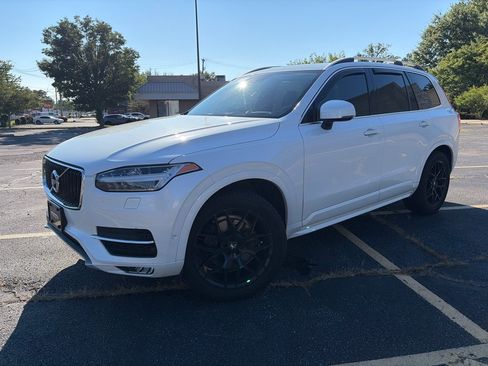 Used 2019 Volvo XC90 T6 Momentum w/ Advanced Package AWD/4WD image 2