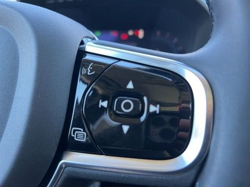 Certified 2024 Volvo XC90 B6 Ultimate image 34