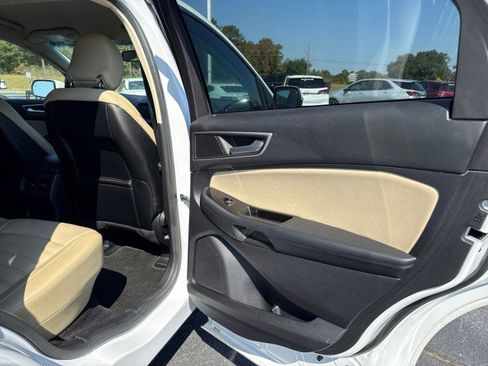 Used 2015 Ford Edge SEL w/ Equipment Group 201A image 16