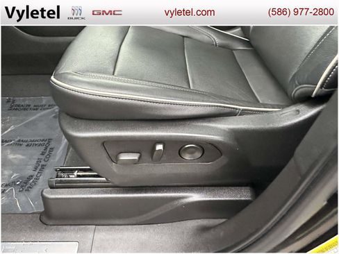 Certified 2021 GMC Yukon SLT w/ SLT Luxury Plus Package image 21