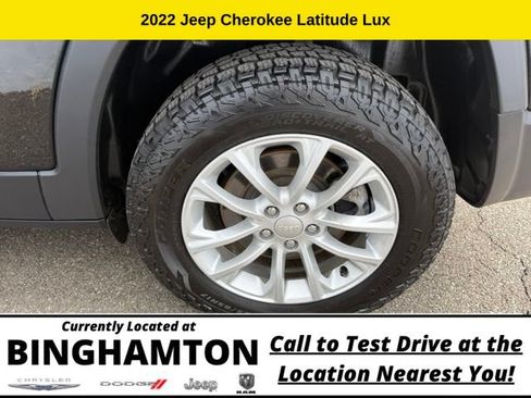 Used 2022 Jeep Cherokee Latitude Lux AWD/4WD image 22