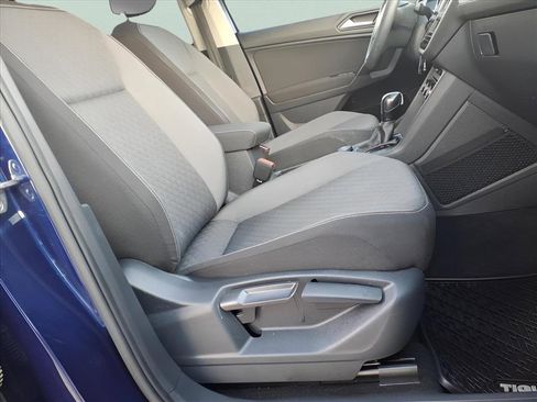 Used 2021 Volkswagen Tiguan S image 15