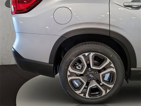 New 2026 Subaru Ascent Limited image 13