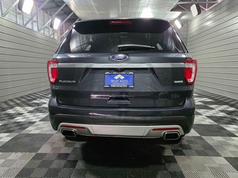 Used 2017 Ford Explorer Platinum image 6
