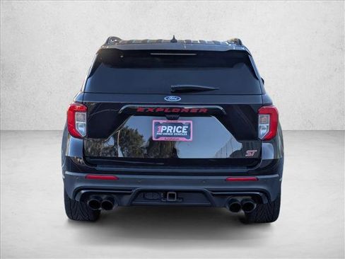 Used 2022 Ford Explorer ST w/ ST Street Pack image 7