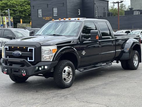 Used 2015 Ford F350 Lariat w/ Lariat Ultimate Package AWD/4WD image 4