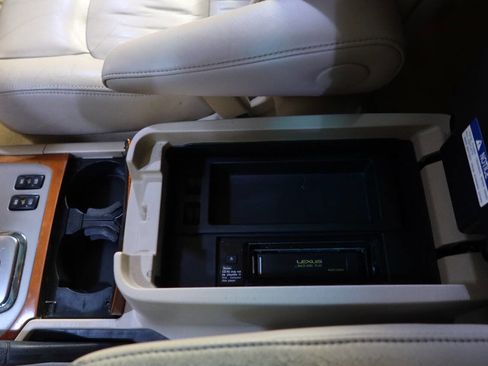 Used 2005 Lexus LX 470 4WD image 28