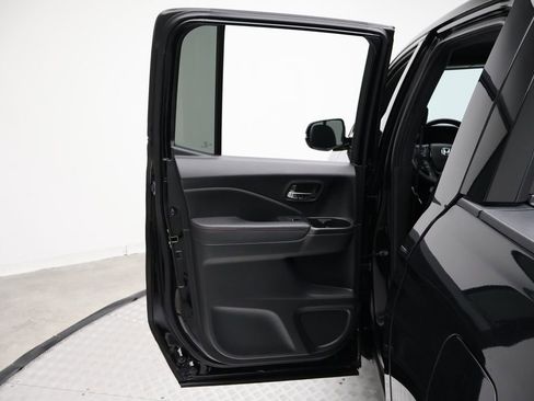 Used 2020 Honda Ridgeline Black Edition image 21