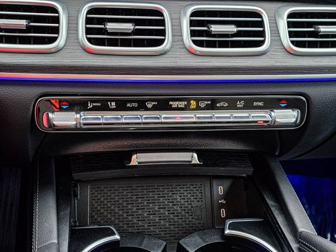 New 2025 Mercedes-Benz GLS 450 4MATIC image 19