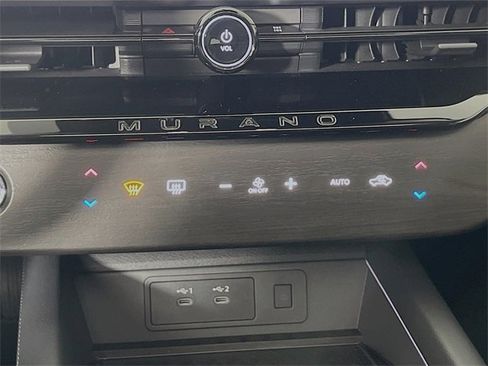 Used 2025 Nissan Murano SL image 17