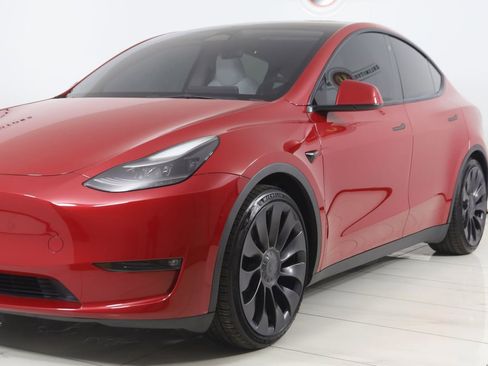 Used 2023 Tesla Model Y Performance image 54