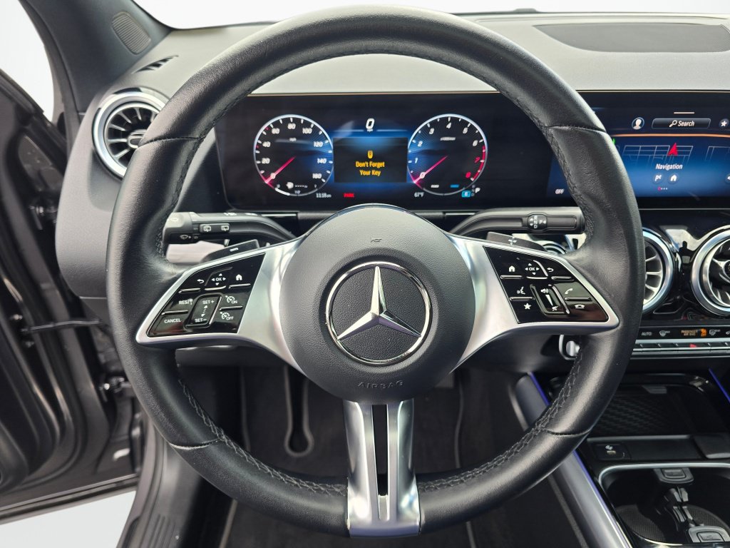 Used 2025 Mercedes-Benz GLA 250 4MATIC image 14